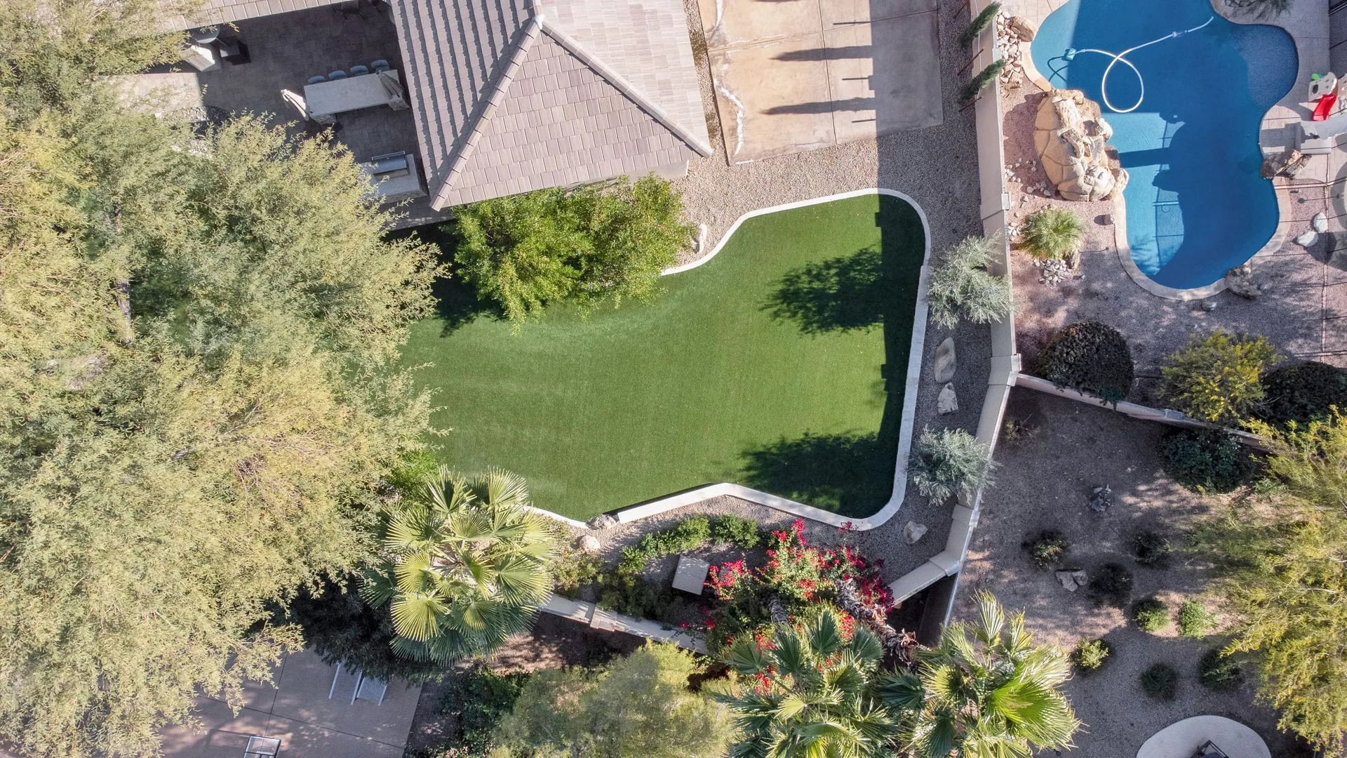Aerial view of a Diamond Cut Landscape backyard